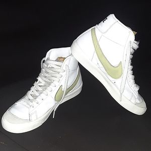 Nike blazers